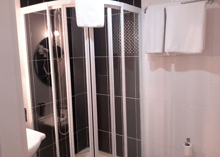 Tufad Prestige Boutique Hotell 3*