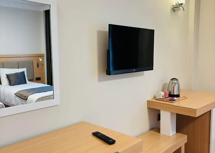 Tufad Prestige Boutique Hotell 3*